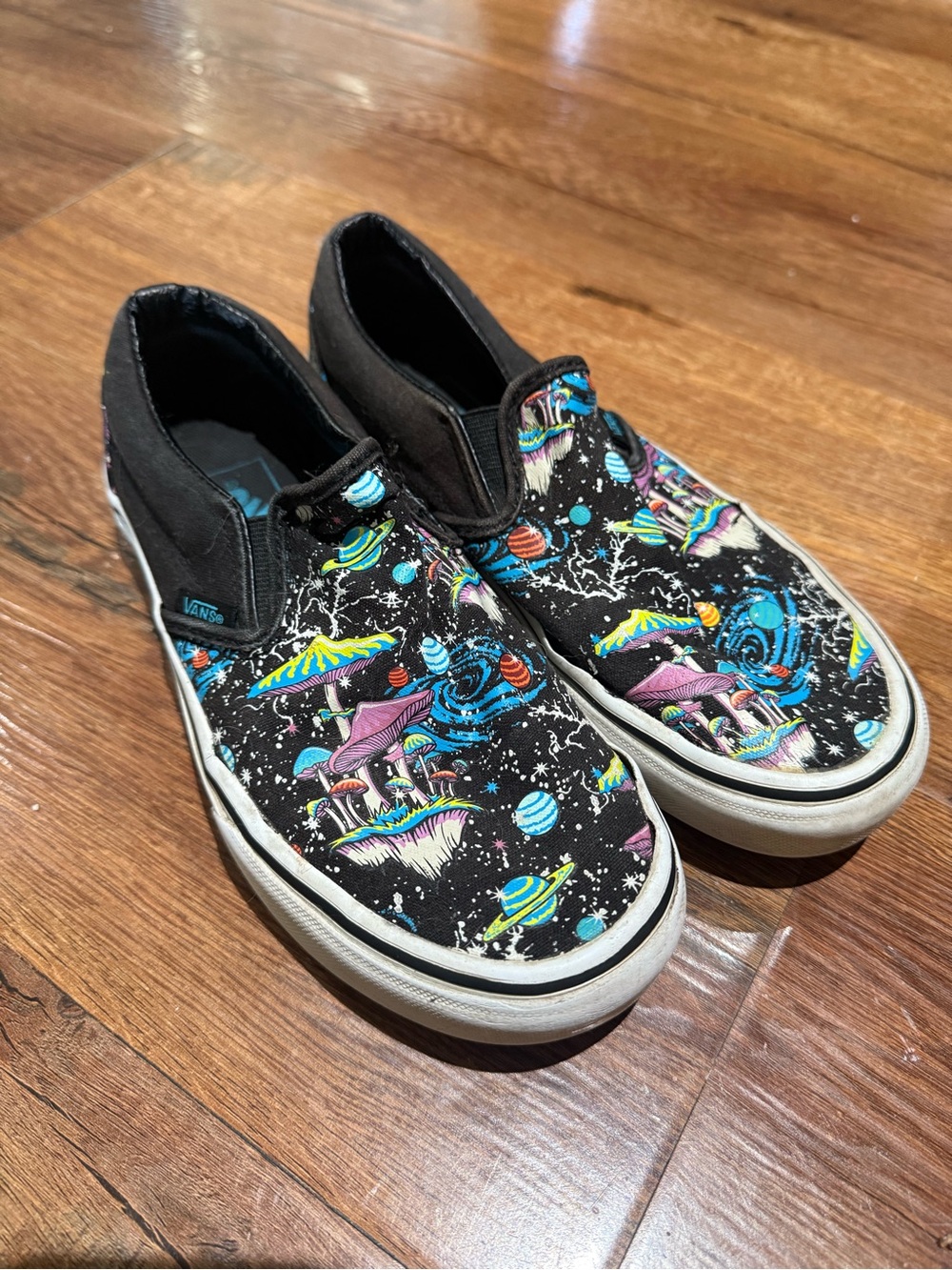 Vans Kids' Cosmic Glow in the dark Slip-On shoes. Size 4.